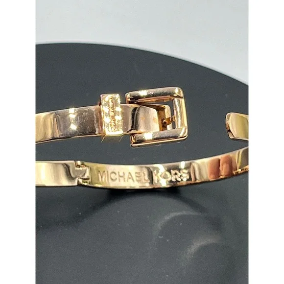 Michael Kors Designer Astor Rose Gold Buckle Closure Bangle Bracelet‎ - Picture 5 of 16